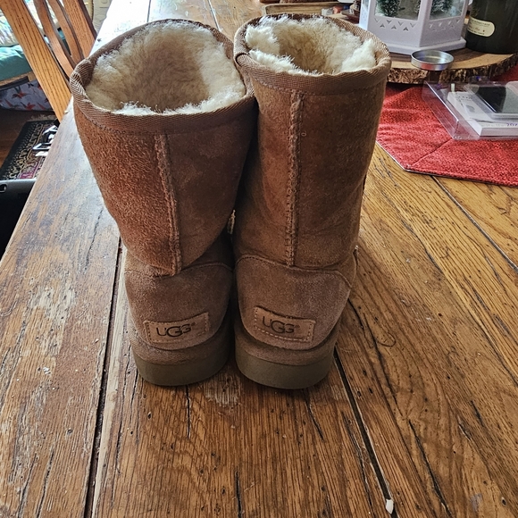 UGG Short boot - Picture 4 of 5